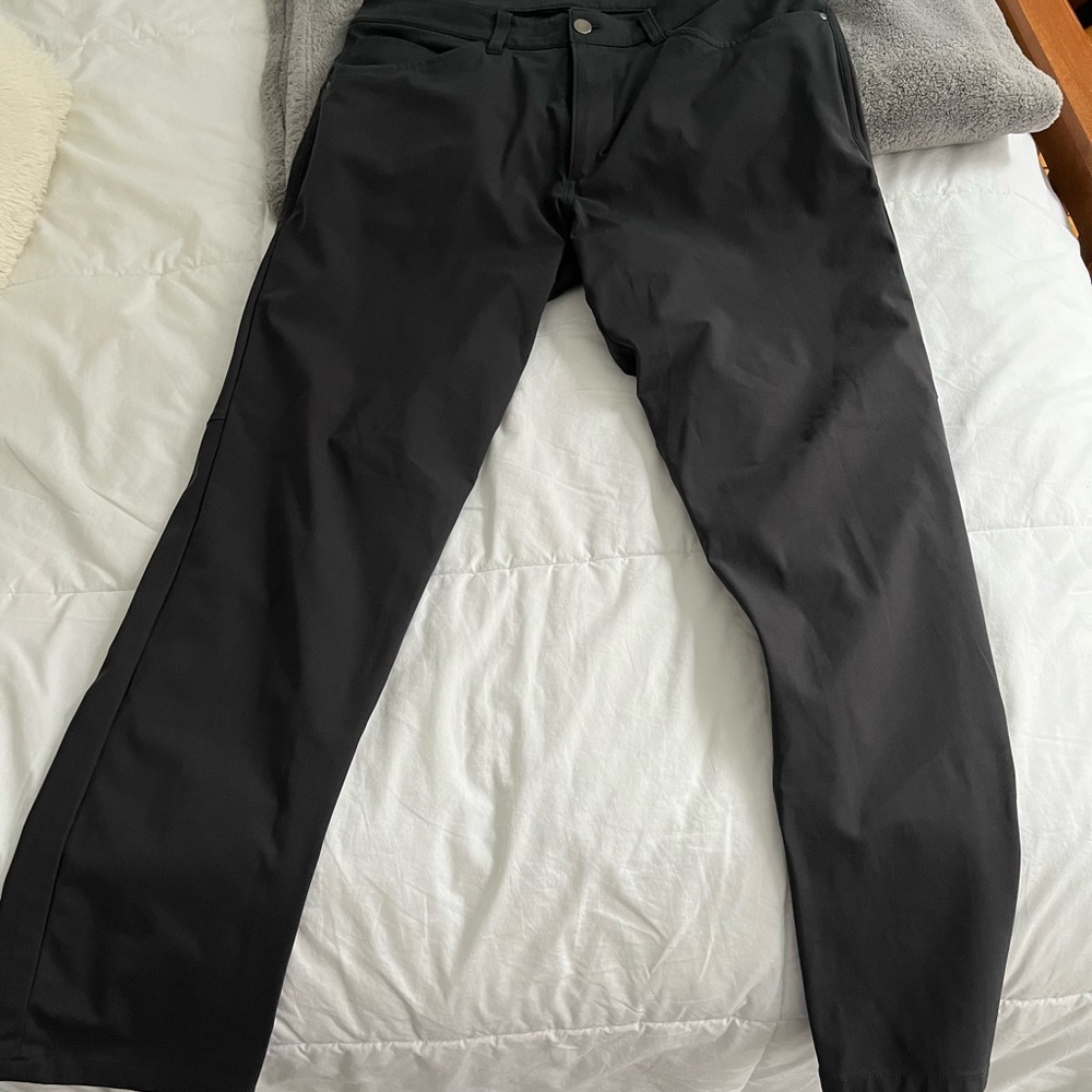Lulu ABC pants 32 x 32